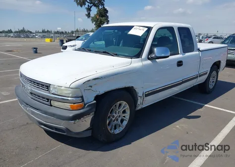 2000 Chevrolet Silverado 1500 Ls from USA, damaged, VIN 2GCEC19V5Y1313997